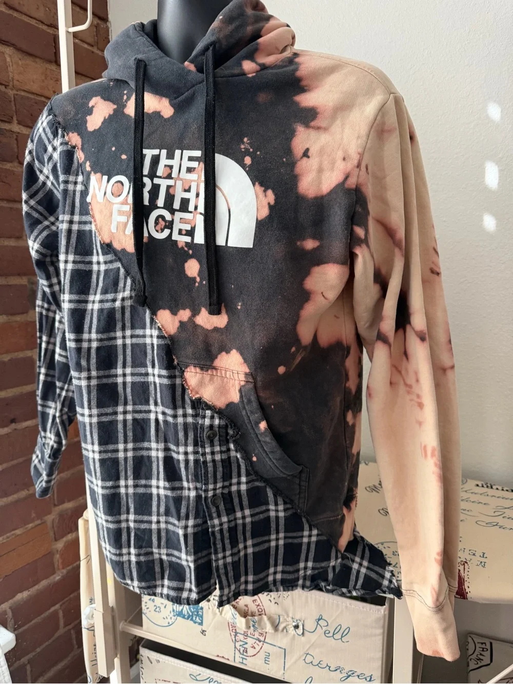 The North Face Men’s Black & Flannel Tie-Dye Plaid Hoodie
